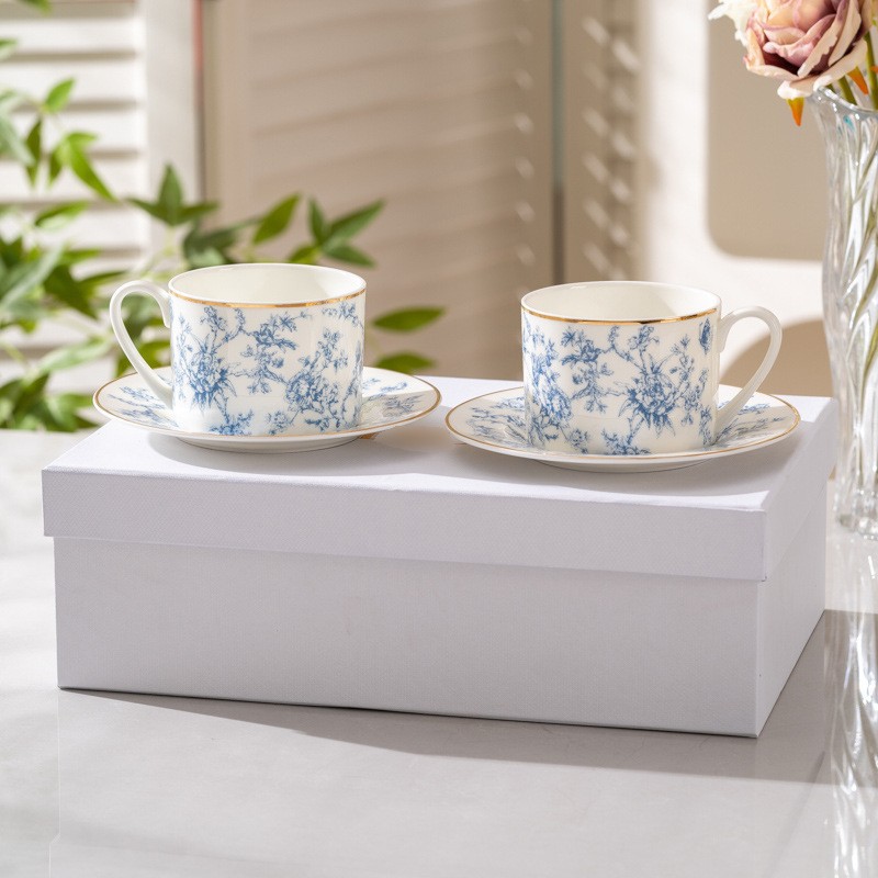 Coffee Tea Love - Novo Conjunto de Xícara e Prato