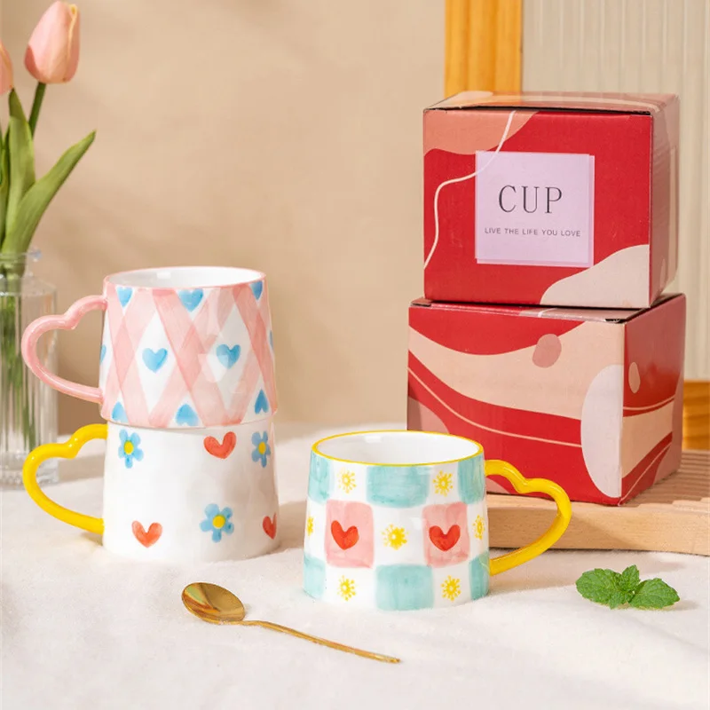 Caneca cerâmica pintada à mão  - Coffee Tea Love avaliação e preço
